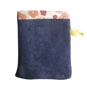 Baby-gant-n°4-par-Judith-Biolley-Naturopathe