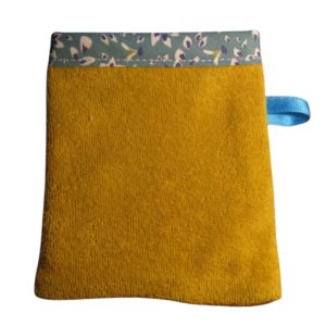 Baby-gant-n°5-par-Judith-Biolley-Naturopathe