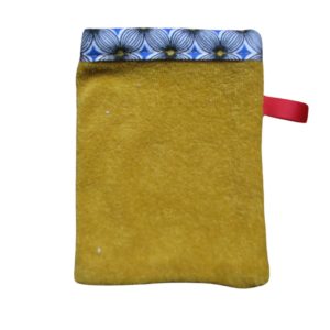 Baby-gant-n°8-par-Judith-Biolley-Naturopathe